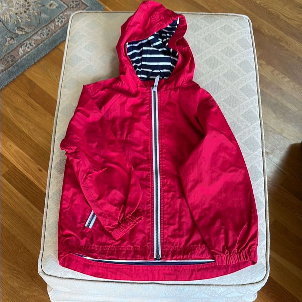 Hanna Andersson red jacket, hood, size 5 (110)